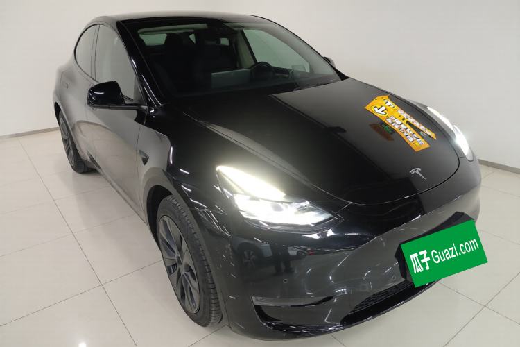 Used Tesla Model Y 2023 Long-Range All-Wheel-Drive Version