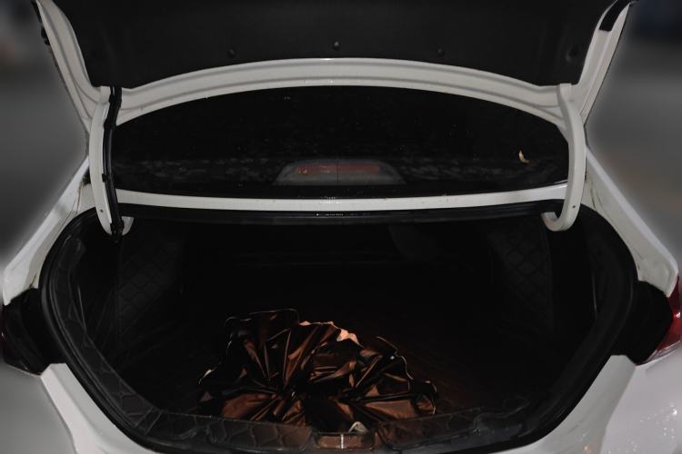 Used Hyundai Elantra (6th Generation / Lingdong) 2018 1.4T Dual-Clutch Xuan Dong · Dynamic Edition Trunk