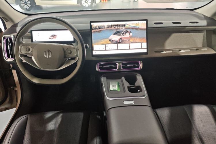 Used Leapmotor B01 2025 550 Enjoyment Edition Center Console