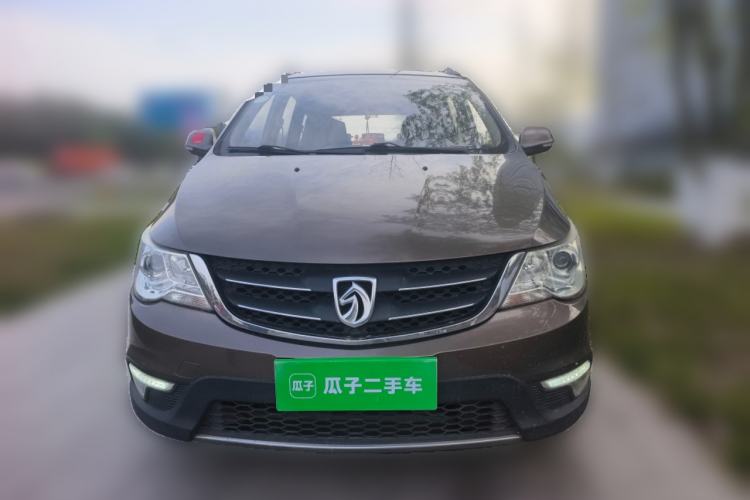 Used Baojun 730 2014 1.5L Manual Luxury Navigation ESP Version 7 Seats