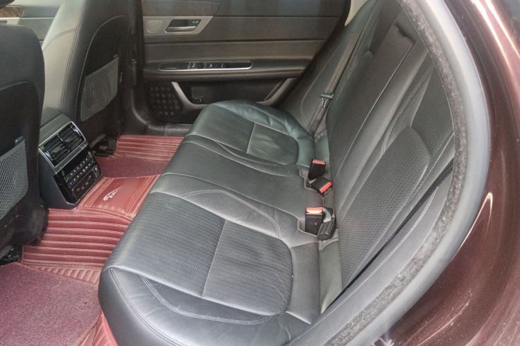 Used Jaguar XFL 2018 XFL 2.0T 250 PS Premium Edition
