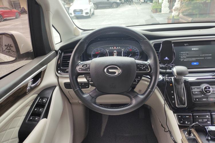 Used GAC Trumpchi M8 2018 320T Luxury Edition Steering Wheel