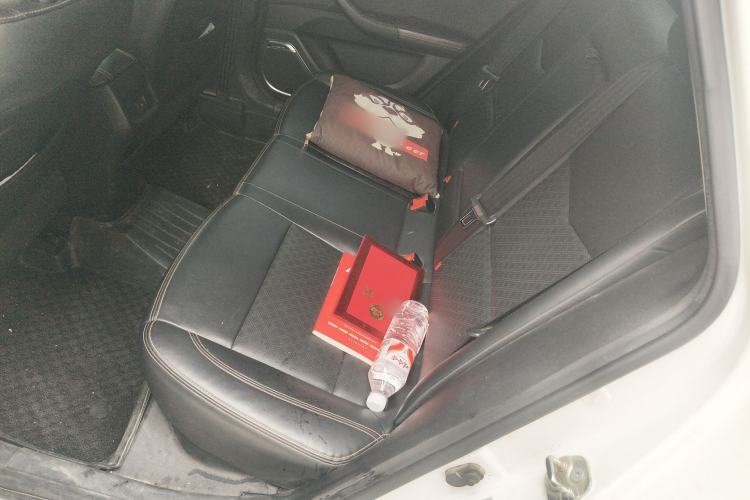 Used CHANGAN Eado 2018 High-Energy Edition 1.6L GDI Manual Pioneer Model China V Standard Left Rear Seat