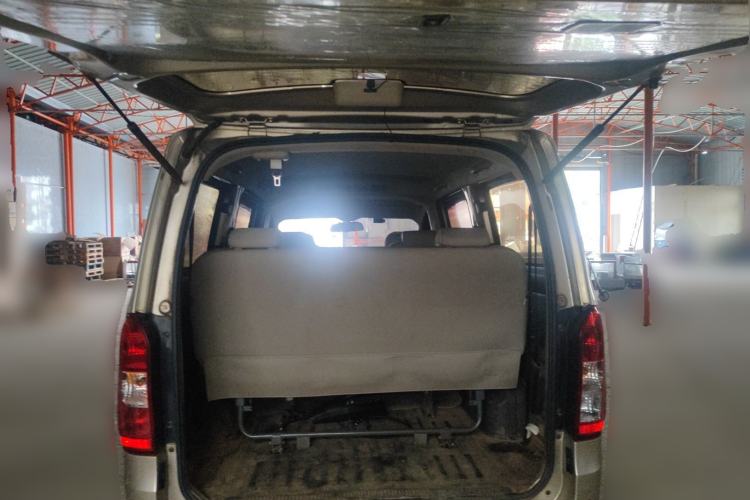 Used Wuling Rongguang V 2016 1.5L Standard Version
