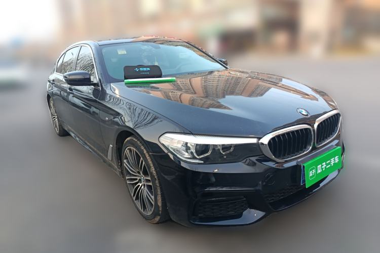 Used BMW 5 Series 2019 530Li Leading Model M Sport Package Front Right 45 Deg