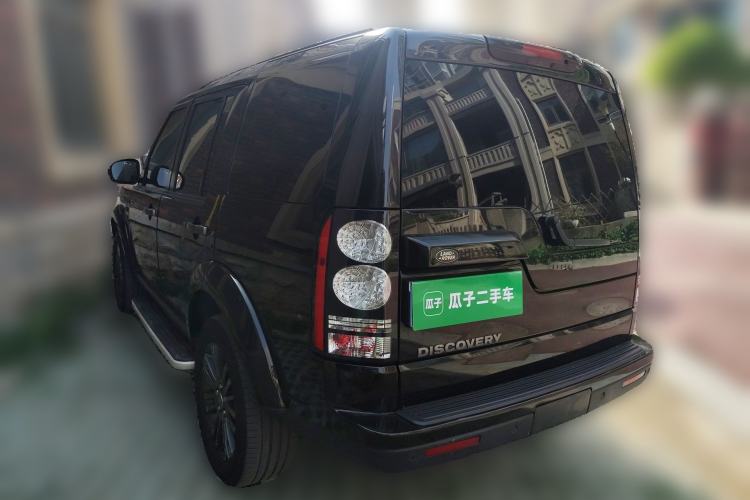 Used Land Rover Discovery 2016 3.0 SC Obsidian Black Heritage Edition SE

