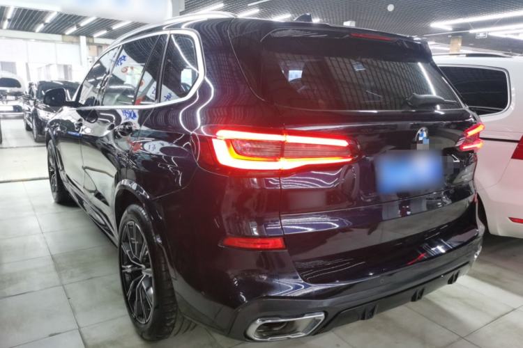 Used BMW X5 2022 Restyled xDrive 30Li Luxury Version M Sport Package