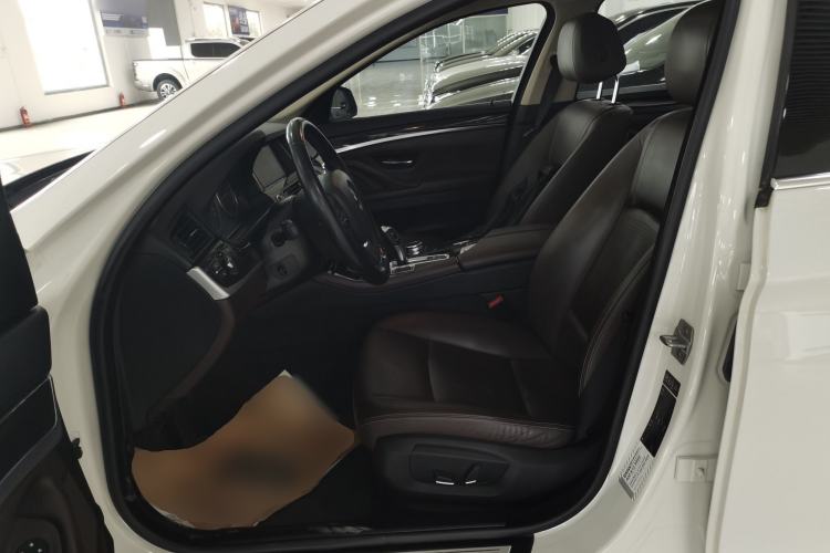 Used BMW 5 Series 2014 525Li Luxury Design Package
