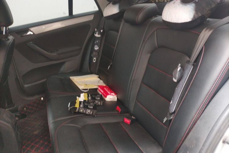 Used Volkswagen Bora 2015 Value Edition 1.6L Manual Fashionable Style
