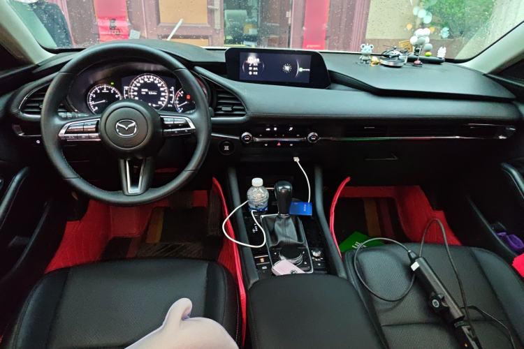 Used Mazda 3 Axela 2022 2.0L Automatic Zhiya Edition Center Console