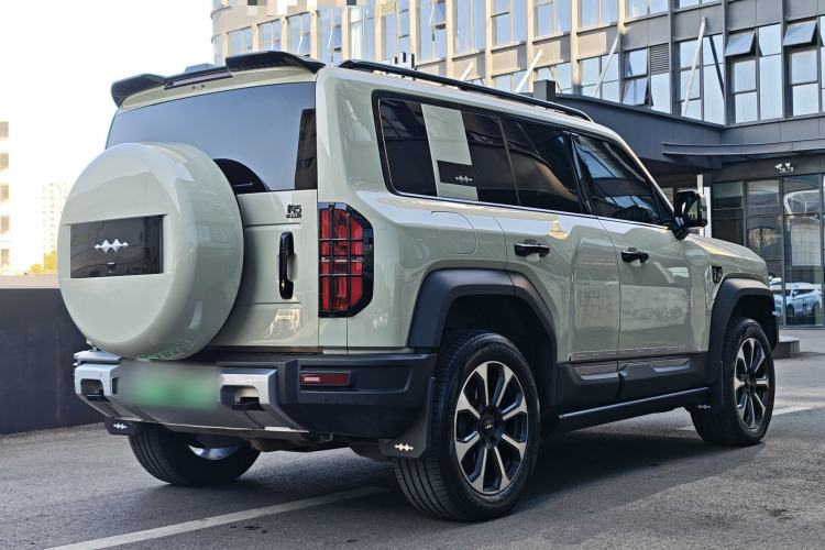 Used Formula Leopard Leopard 5 2023 Navigator Edition