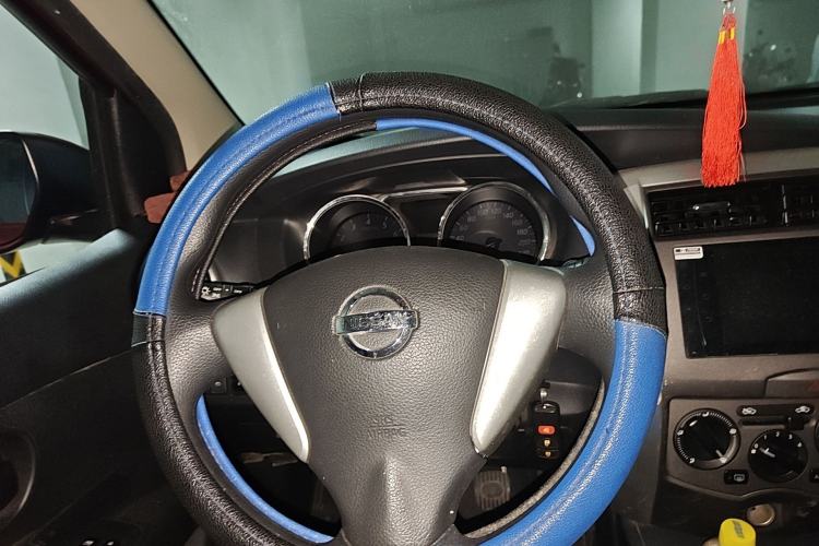 Used Nissan Livina 2013 Jingrui 1.6XL Manual Comfort Edition Steering Wheel