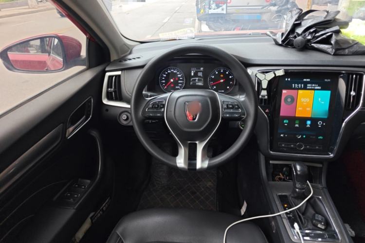 Used Roewe i6 2020 PLUS 1.6L CVT 4G Connected Glory Flagship Edition
