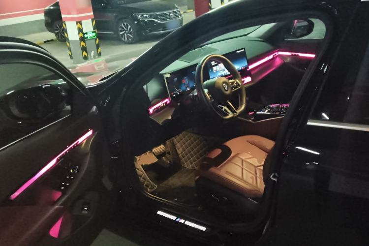 Used BMW i5 2024 eDrive 35L M Sport Package
