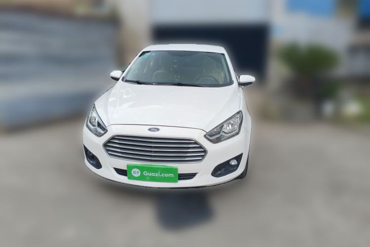 Used Ford Escort 2015 1.5L Automatic Comfort Edition Front
