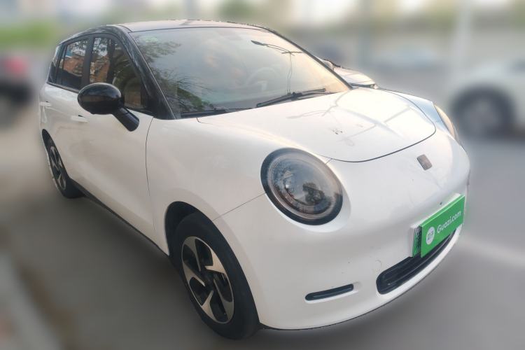 Used JAC Yiwei 3 2024 Beloved Edition 330km Air+ Front Right 45 Deg