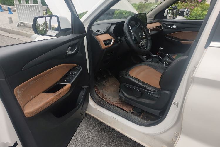 Used Wuling Hongguang S3 2018 1.5L Manual Comfort Model China V Standard