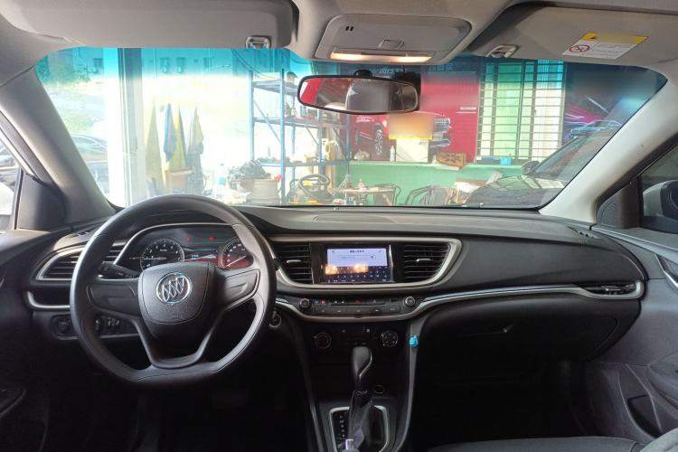 Used Buick GT 2021 1.3T Automatic Mild Hybrid Elite Version Center Console