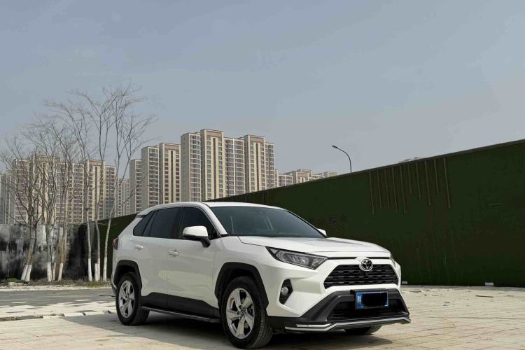 Used Toyota RAV4 2020 2.0L CVT Two-Wheel Drive Fashion Edition
