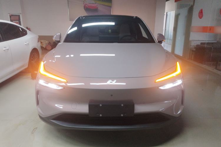 Used ONVO L60 2024 60 kWh Rear-Drive Version