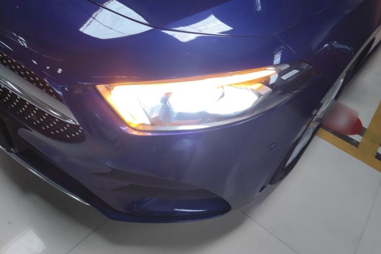 Used Mercedes-Benz A-Class 2020 Restyled A 200 L Sport Sedan Fashion Version
