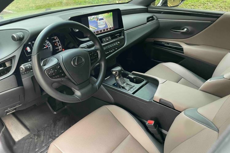 Used Lexus ES 2022 200 Excellence Edition