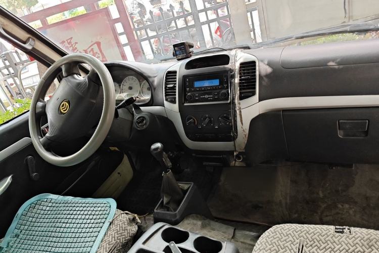 Used Golden Dragon Hiace 
