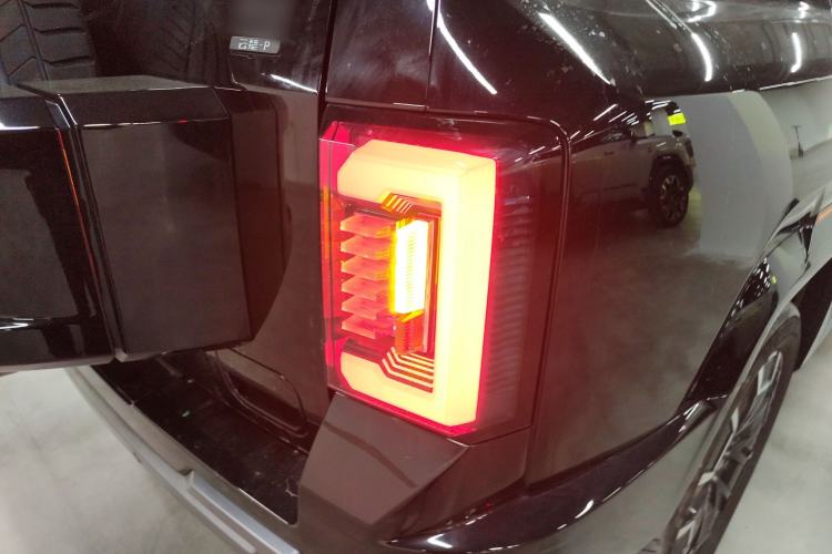 Used Formula Leopard Leopard 8 2025 Smart & Brave Flagship Edition 7 Seats