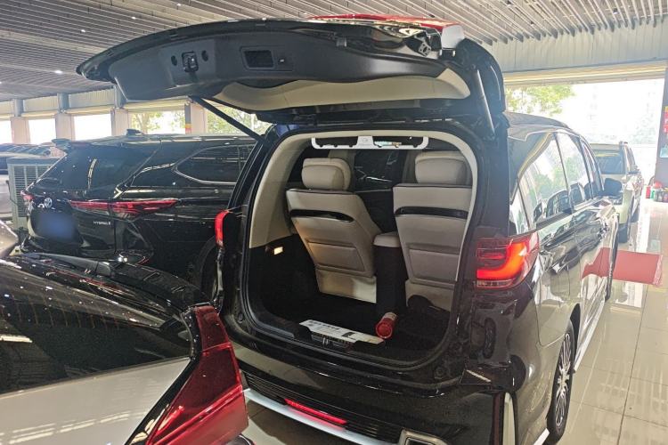 Used GAC Trumpchi M8 2021 Master Series 390T Four-Seat Deluxe Edition Trunk