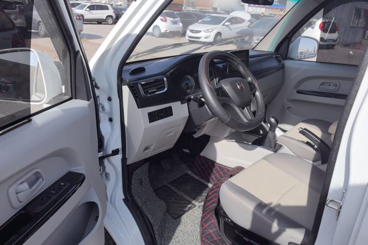 Used Jinbei Hiace X30 2024 1.5L Wealthy-Style Passenger Van 5/6/7 Seater
