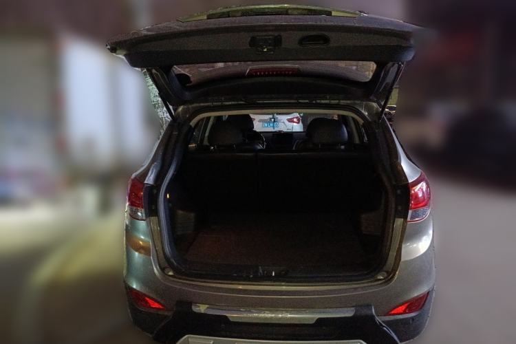 Used Hyundai ix35 2012 2.0L Automatic Two-Wheel Drive Elite Edition GLS
