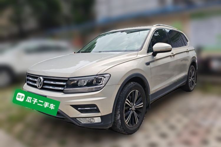 Used Volkswagen Tiguan L 2020 330TSI Automatic Two-Wheel Drive Panoramic Comfort Edition China VI Standard