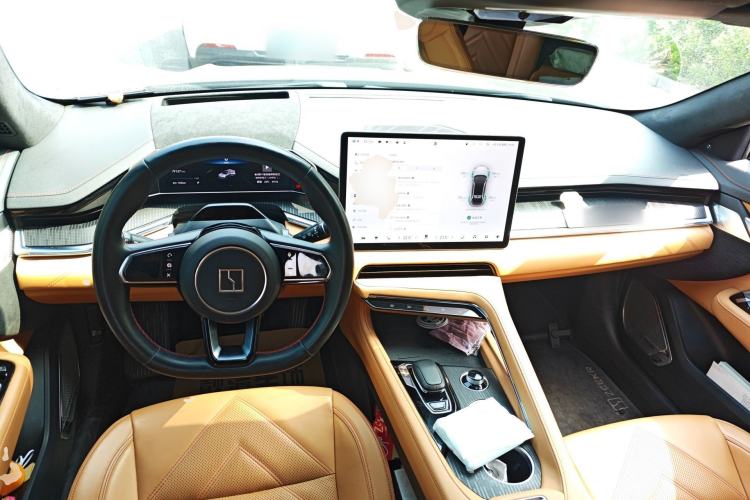 Used Zeekr 001 2022 Ultra-Long Range Dual-Motor YOU Version Center Console