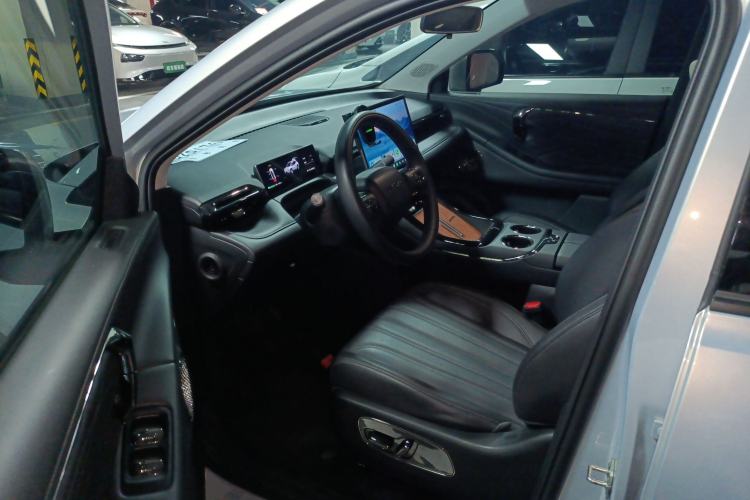 Used AION V 2024 Aion Tyrannosaurus 650 Smart Luxury Edition Driver Seat