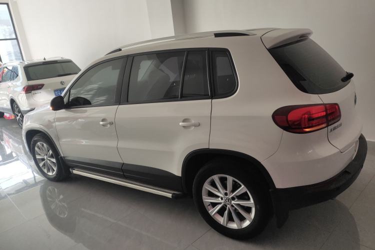 Used Volkswagen Tiguan L 2015 1.8TSI Manual Two-Wheel-Drive Limited Edition
