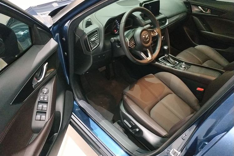 Used Mazda CX-4 2020 2.0L Automatic Two-Wheel Drive Blue Sky Luxury Edition