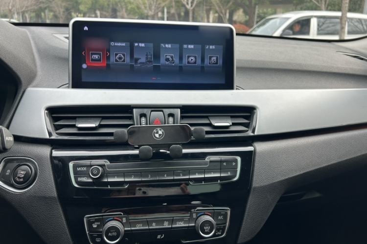 Used BMW X1 2019 sDrive20Li Leading Model
