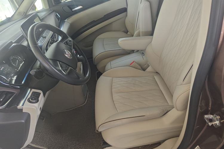 Used Buick GL8 2021 Land Cruiser Executive Class 652T Luxury Model
