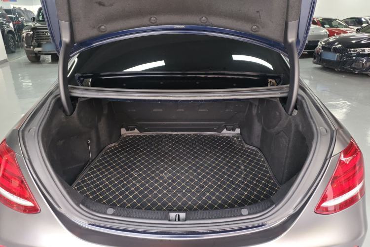 Used Mercedes-Benz E-Class 2018 E 300 L Sport Luxury Edition Trunk