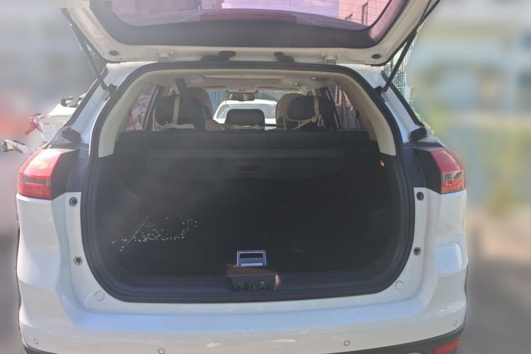 Used Geely Auto Emgrand X7 Sport 2016 1.8TD Automatic Smart Model Trunk