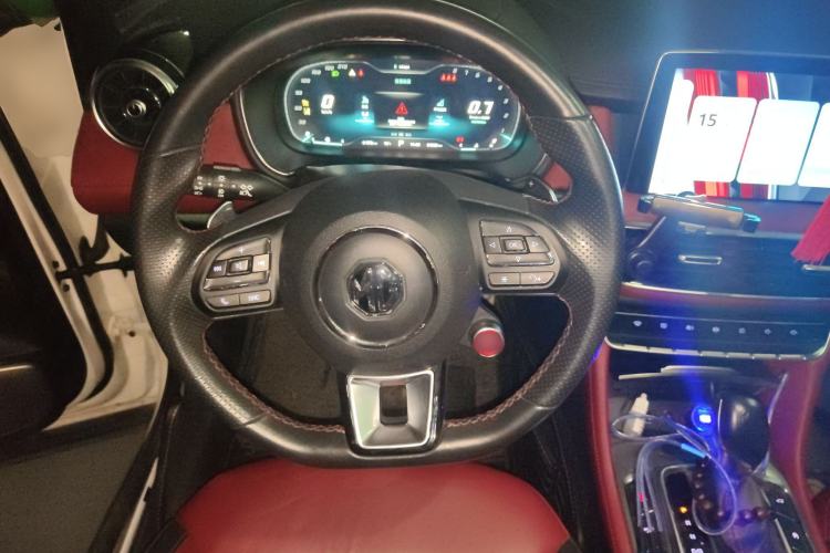 Used MG HS 2018 30T Automatic All-Wheel Drive Trophy Hormone-Infused Version China V Standard Steering Wheel