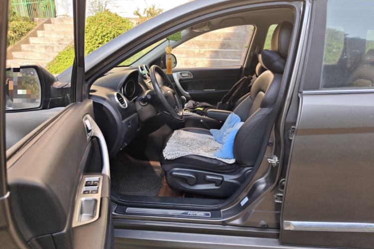 Used Haval H6 2016 Upgraded Model 1.5T Manual Two-Wheel Drive Urban Version
