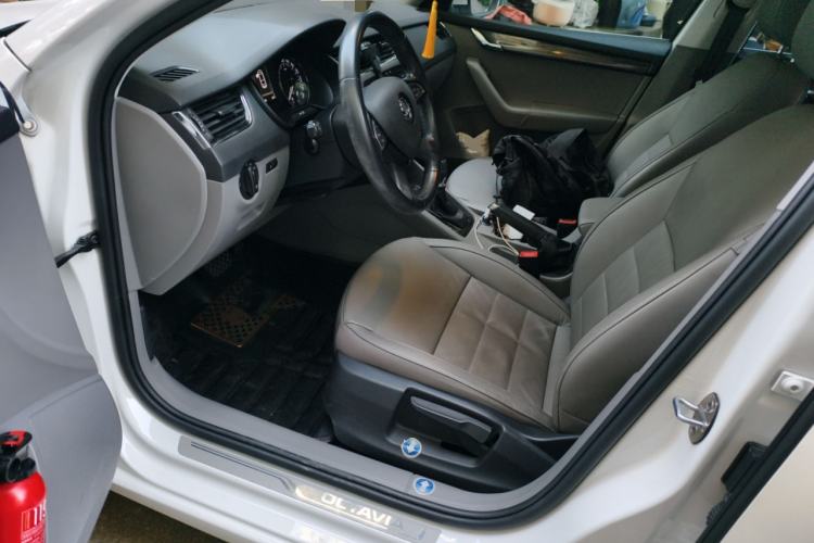 Used Skoda Octavia 2015 1.6L Automatic Yijie Edition