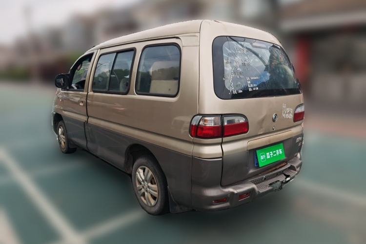 Used FORTHING Lingzhi 2013 V3 1.5L 7-Seater Luxury Model
