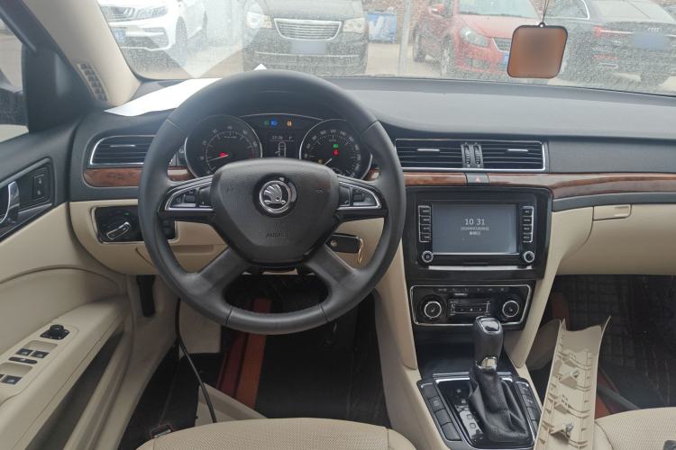 Used Skoda Superb 2013 1.8TSI Automatic Yashi Edition