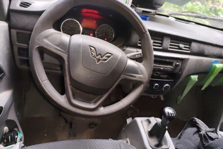 Used Wuling Zhiguang 2015 1.2L S Practical Model LSI