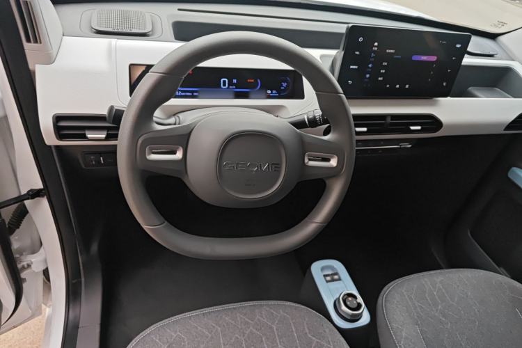 Used Geely Galaxy Panda 2024 Panda Mini 200km Endurance Bear
