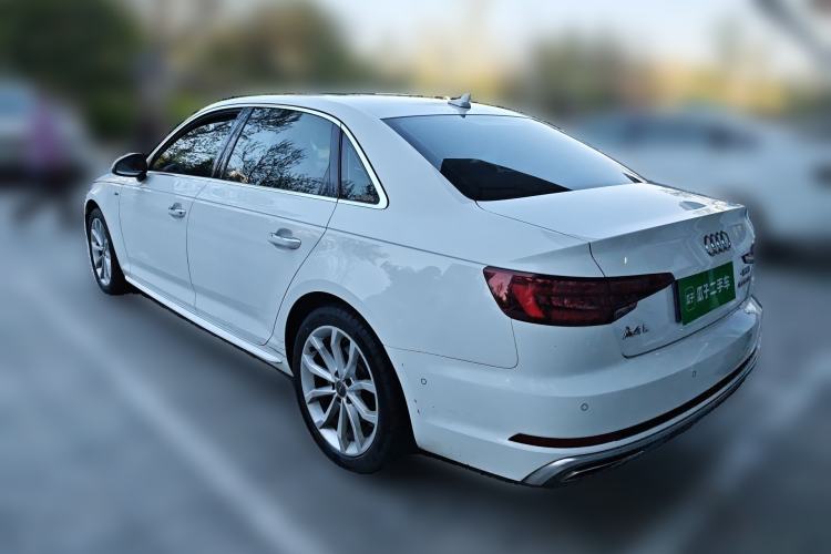 Used Audi A4L 2019 40 TFSI Fashion Edition China VI Emission Standard