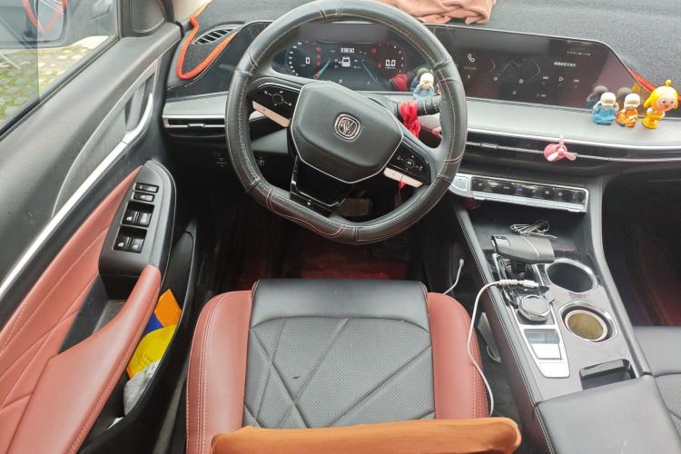 Used CHANGAN Eado 2023 Changan Edition PLUS Blue Whale NE 1.4T GDI DCT Prestige Version
