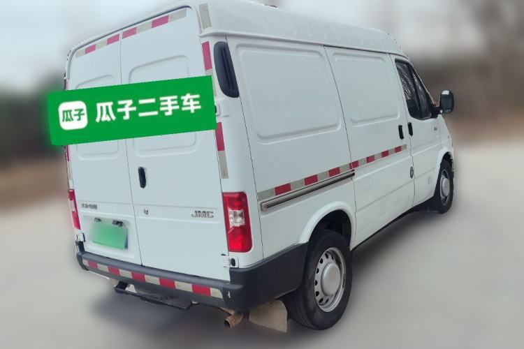 Used JMC Transit 2019 2.8T Commercial Version Short Wheelbase Mid-Roof 3-Seater China VI Standard JX493